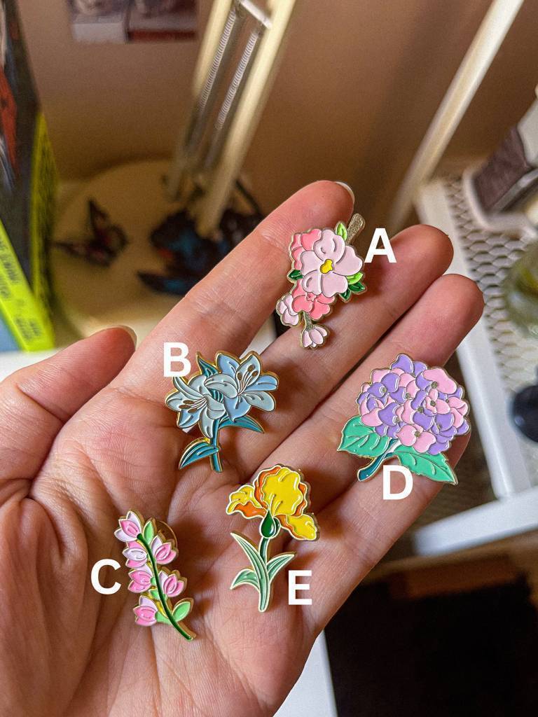 ​💐​دبابيس ورد مشكّل