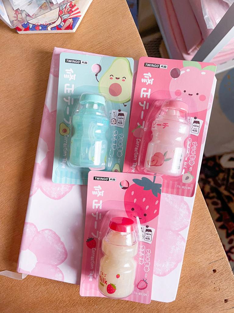 🍓شريط تصحيح جاف (ماسح حبر) على شكل علبة حليب كورية كيوت