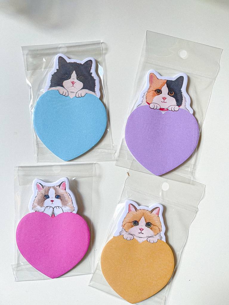 ​🐯​ستيكي نوتس قطط