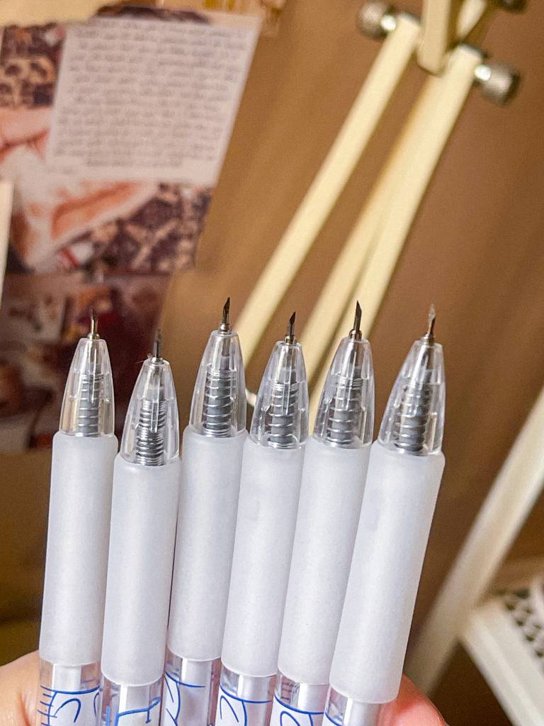 ​🤍​قلم مشرط لطيف