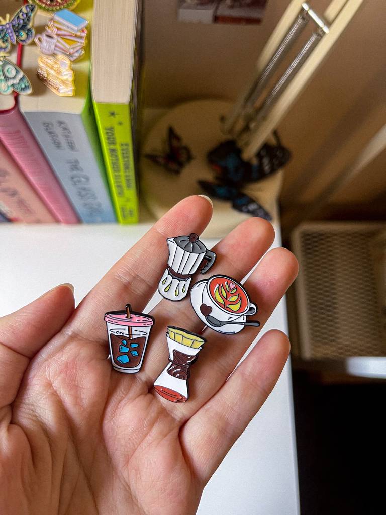 ☕​دبابيس محبين القهوة