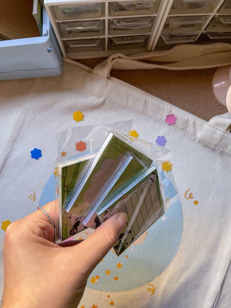 🐼ستيكي نوتس الباندا اللطيفة