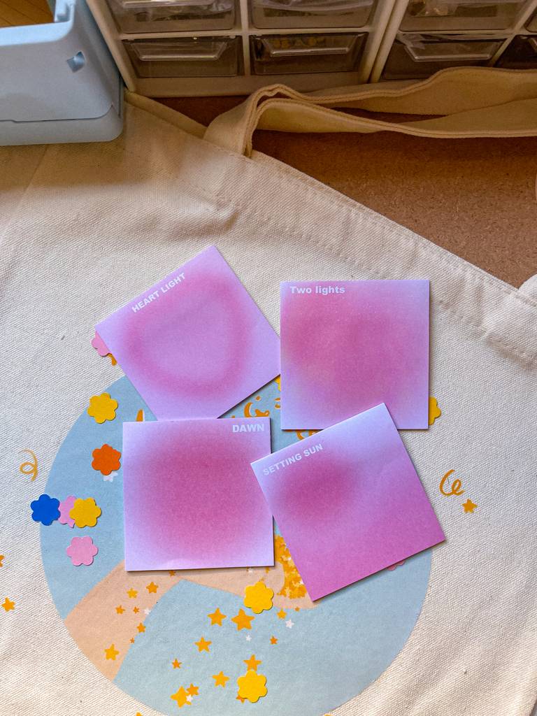 🩷ستيكي نوتس تدرجات الزهري