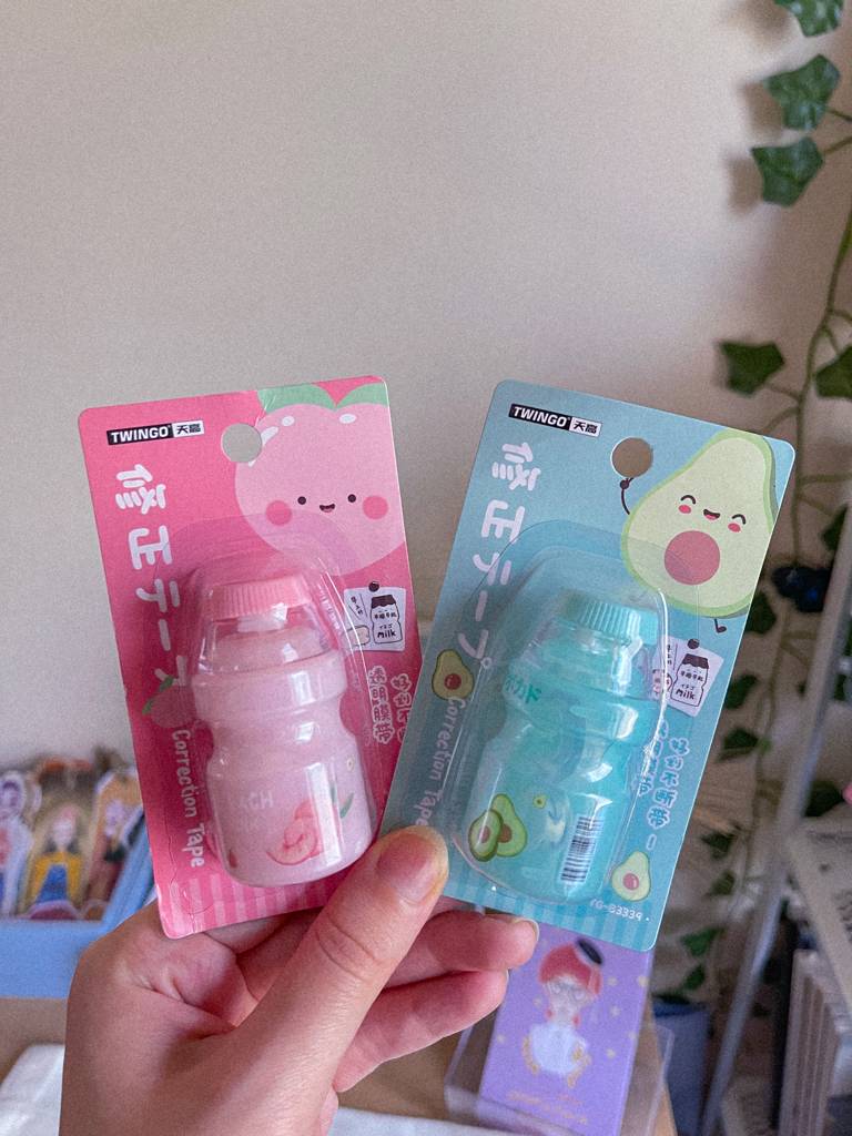 🍓شريط تصحيح جاف (ماسح حبر) على شكل علبة حليب كورية كيوت