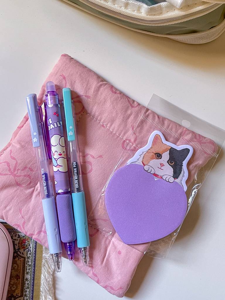 مجموعة اقلام الوان باستيل مع ستيكي نوتس